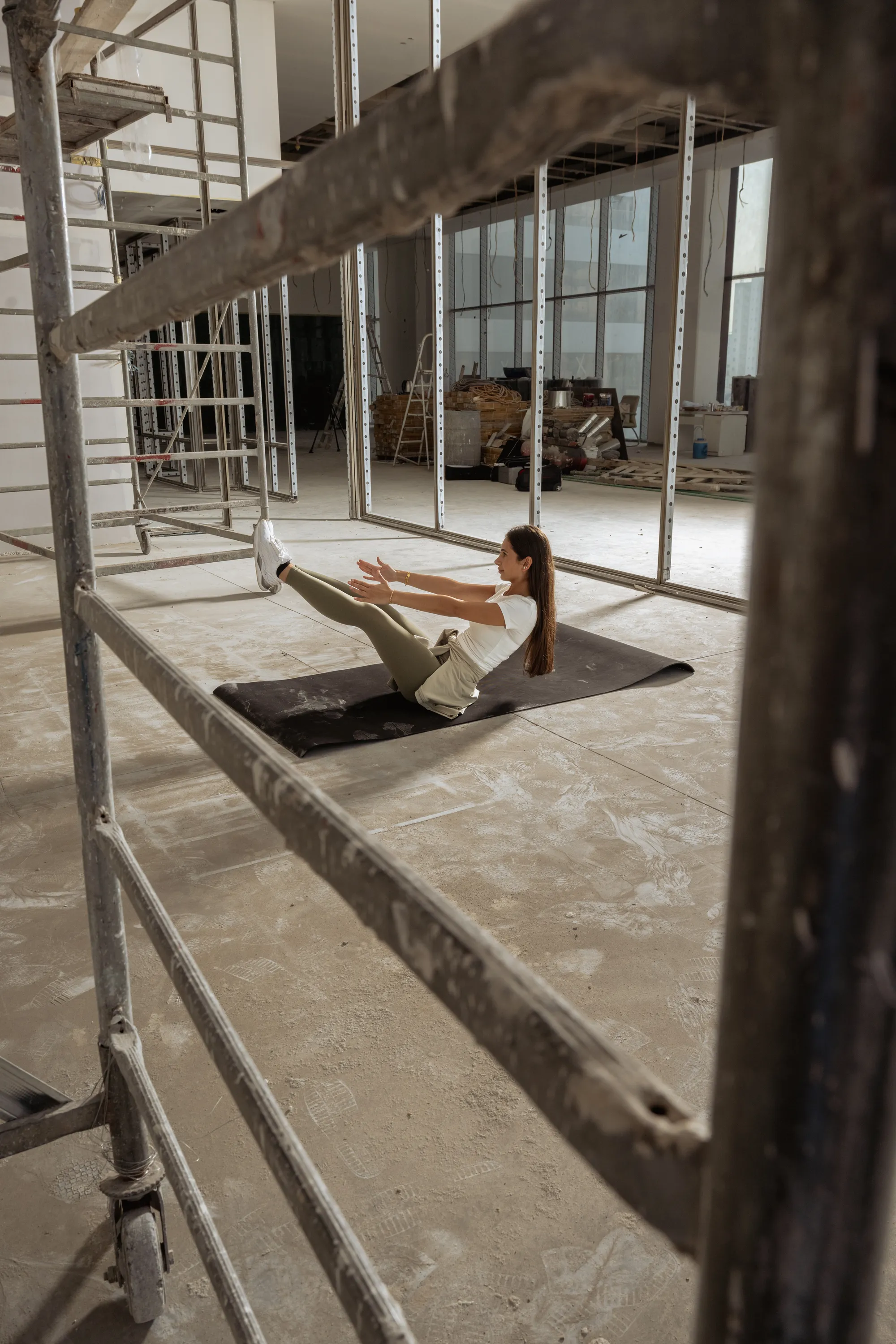 Ultra campaign, a woman practicing Pilates in the Sabah Al Salem studio